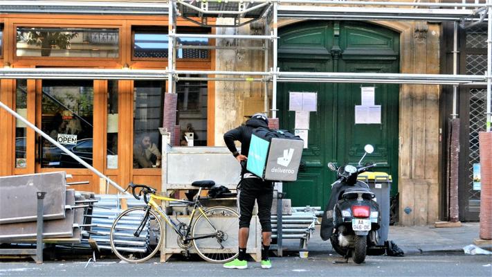 how to complain to deliveroo